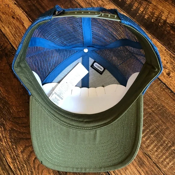 Patagonia P-6 Logo Trucker Hat - Picture 2 of 2